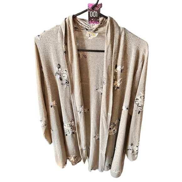 #1 Women's fig and flower Cardigan in 1X. - Picture 1 of 4
